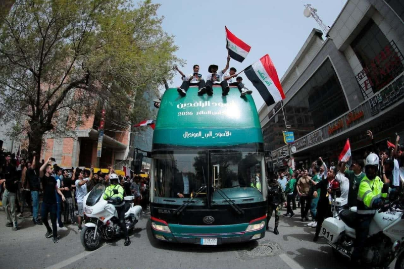 استقبال شعبي حافل للاعبي المنتخب العراقي