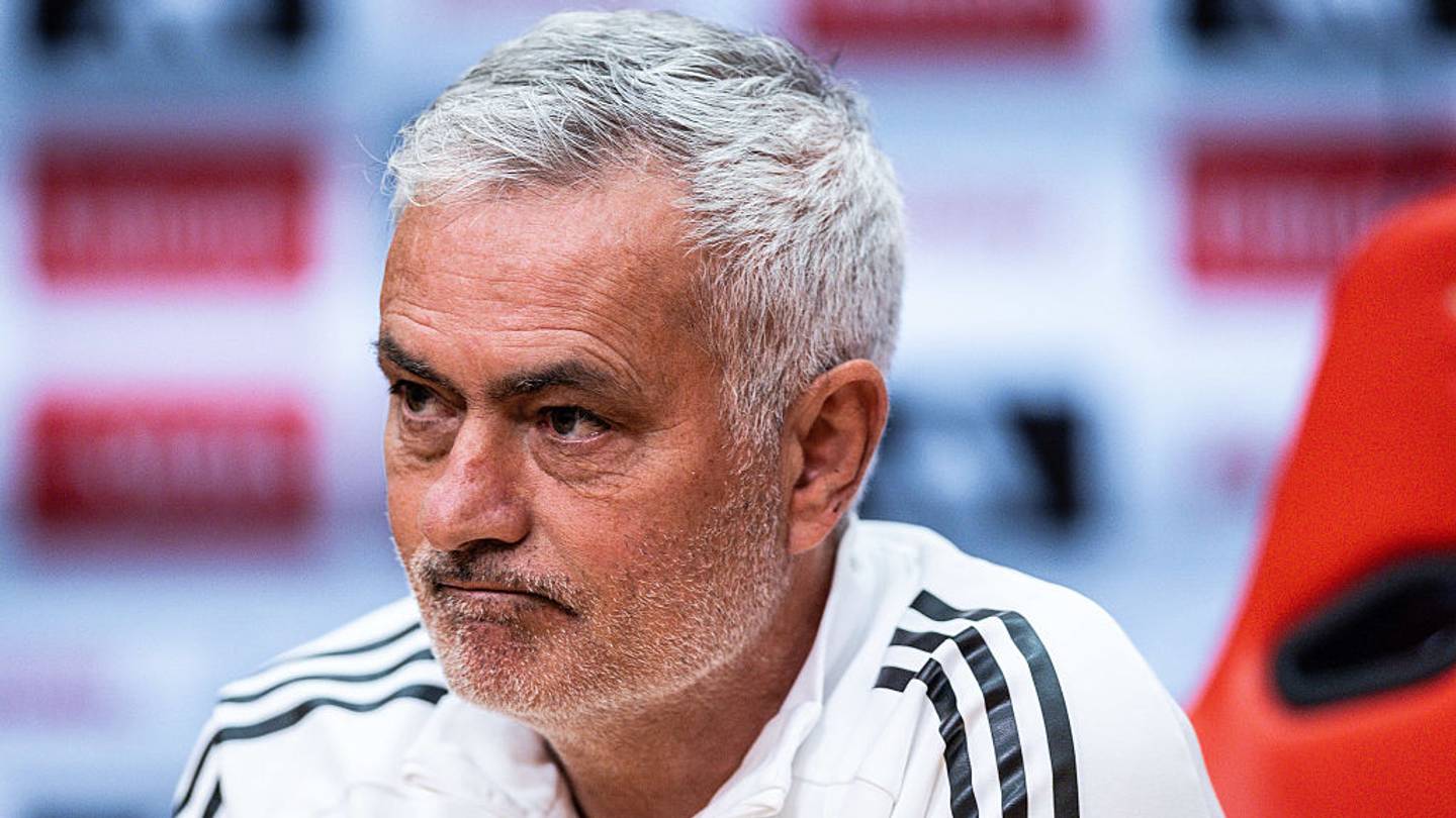 مورينيو يحدد هدفه المفضل من ريال مدريد المطلوب سابقاً في برشلونة