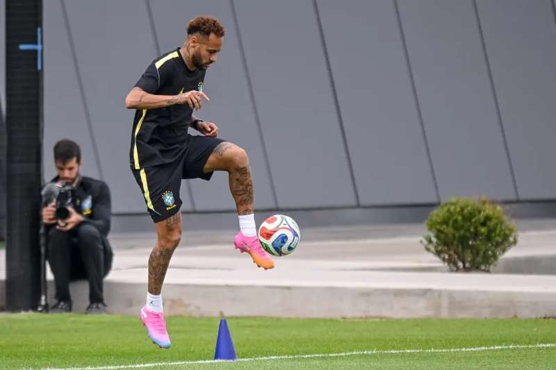 أنشيلوتي يحسم موعد عودة نيمار.. نجم البرازيل يقترب من الظهور الأول في مونديال 2026 أمام اسكتلندا