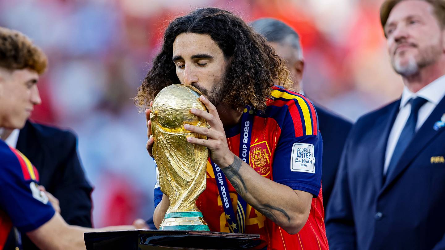 مارك كوكوريلا يفي بوعد وشم كأس العالم ولامين يامال يؤجل تعهده باللحية والهدايا