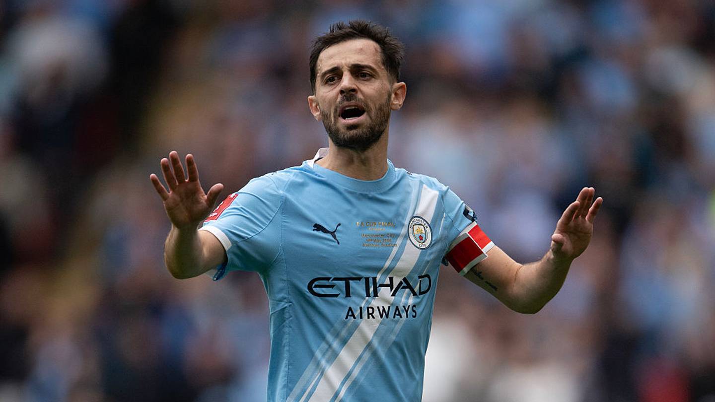 ريال مدريد يرفض التعاقد مع رودري ويعتمد على وسطه الحالي لموسم جديد