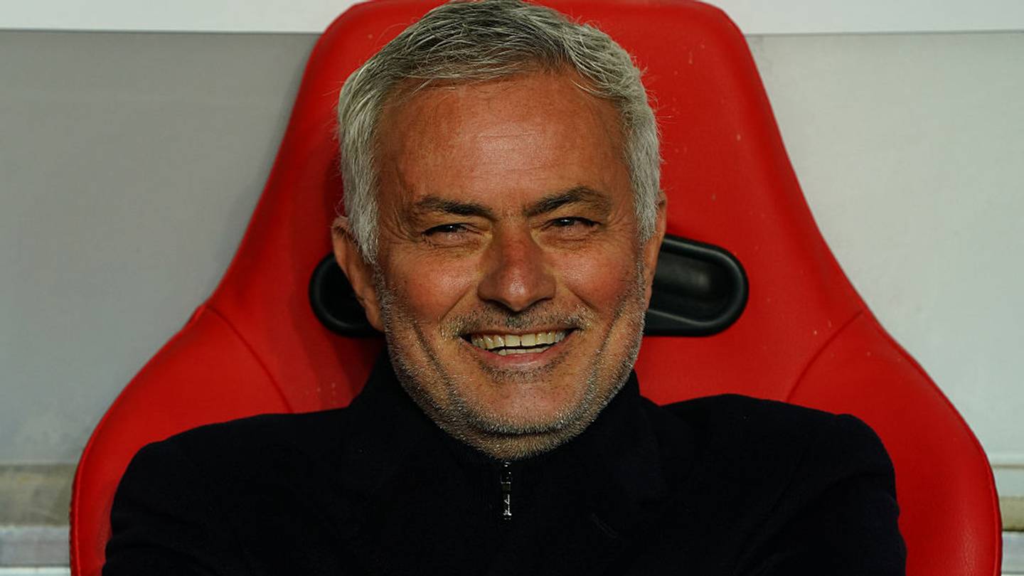 مورينيو يكشف سبب رفضه خلافة فيرجسون في مانشستر يونايتد والعودة إلى تشيلسي