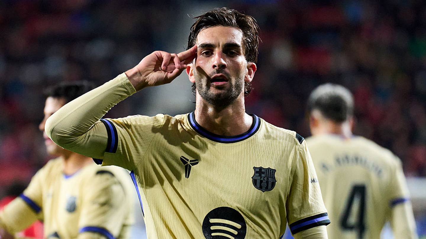 فيران توريس يفتح الباب أمام رحيله عن برشلونة وسط اهتمام باريس سان جيرمان