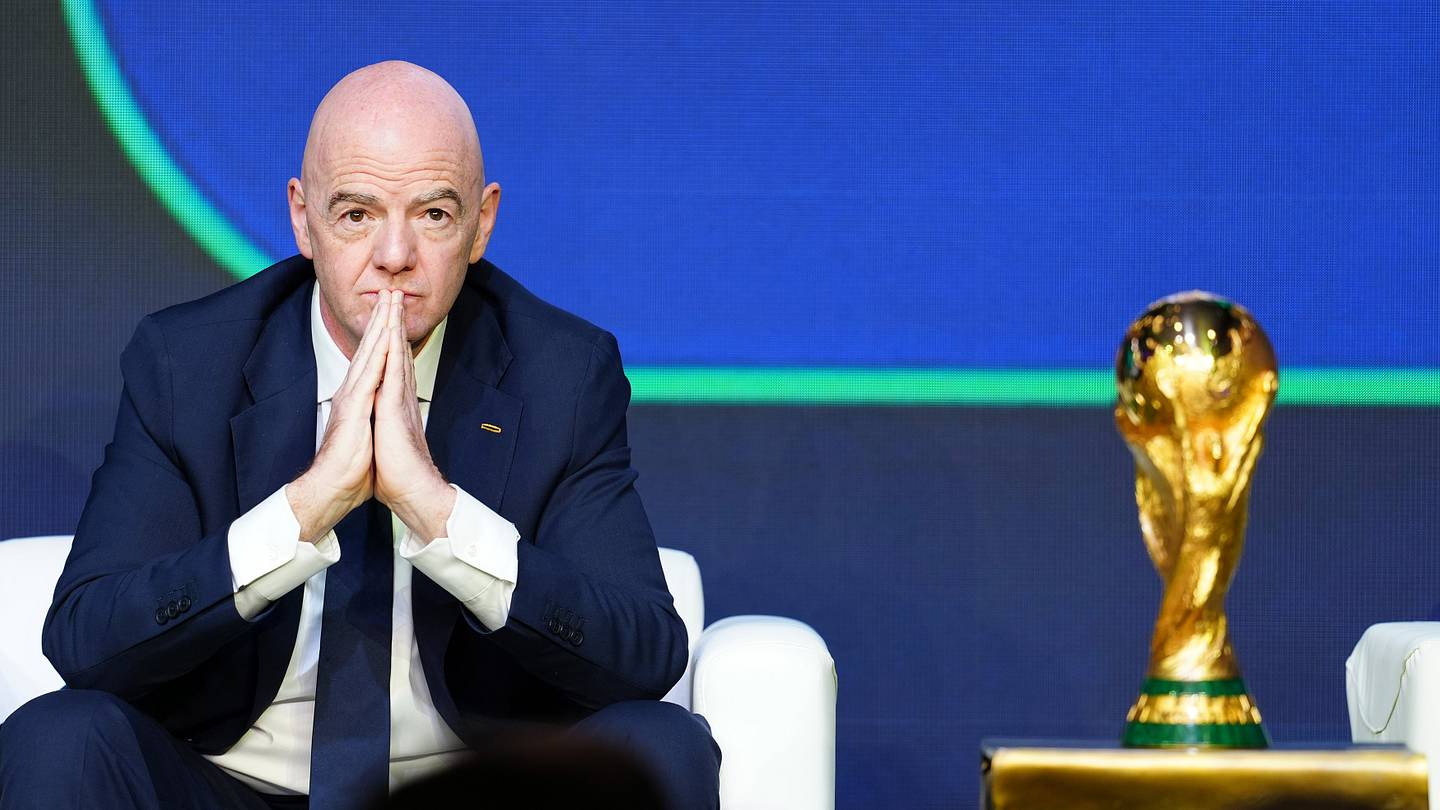 فيفا تؤكد دعمها الكامل لجاني إنفانتينو بعد اجتماع طارئ في المغرب