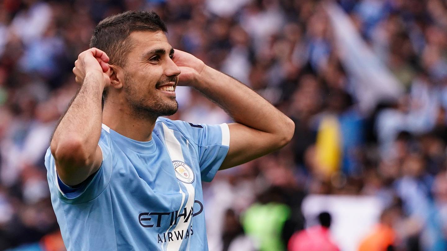 برشلونة يقترب من حسم صفقة رودري قبل عودته لتدريبات مانشستر سيتي