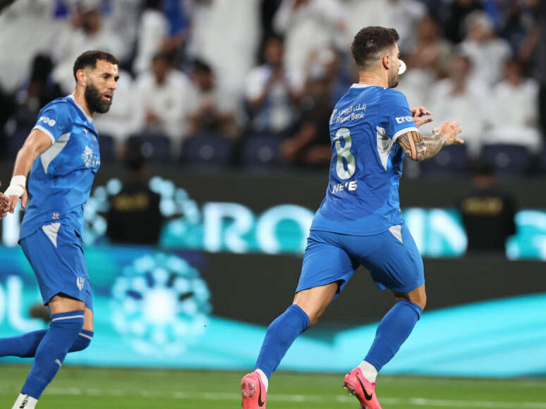 الهلال يحقق إنجازًا نادرًا بتسجيل ثلاث ركلات جزاء في مباراة واحدة ضد الفيصلي