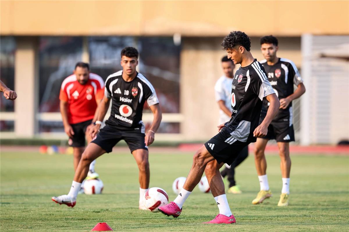 الأهلي يختتم استعداداته لمواجهة سموحة في الجولة الثالثة من الدوري المصري