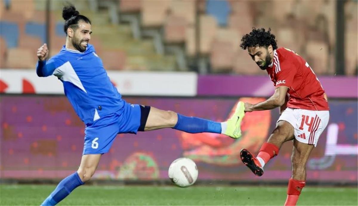 الأهلي يتحدى سموحة في الجولة الثالثة من الدوري المصري الممتاز اليوم