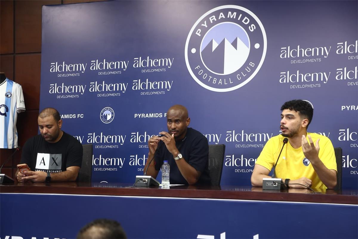 موكوينا: الدوري المصري يشهد تنافسًا قويًا وبيراميدز يسعى لتحقيق الأهداف الكبرى