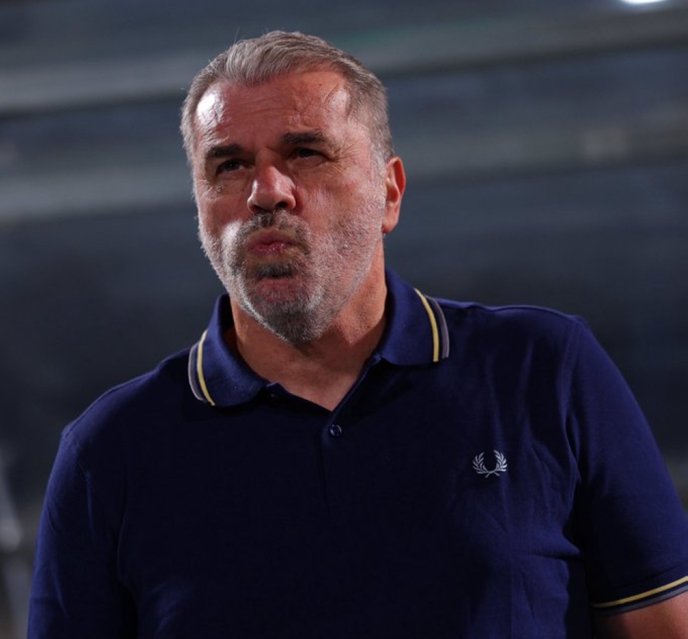 بوستيكوغلو يعتمد على نواف العقيدي في حراسة مرمى النصر ضد الاتحاد في دوري روشن