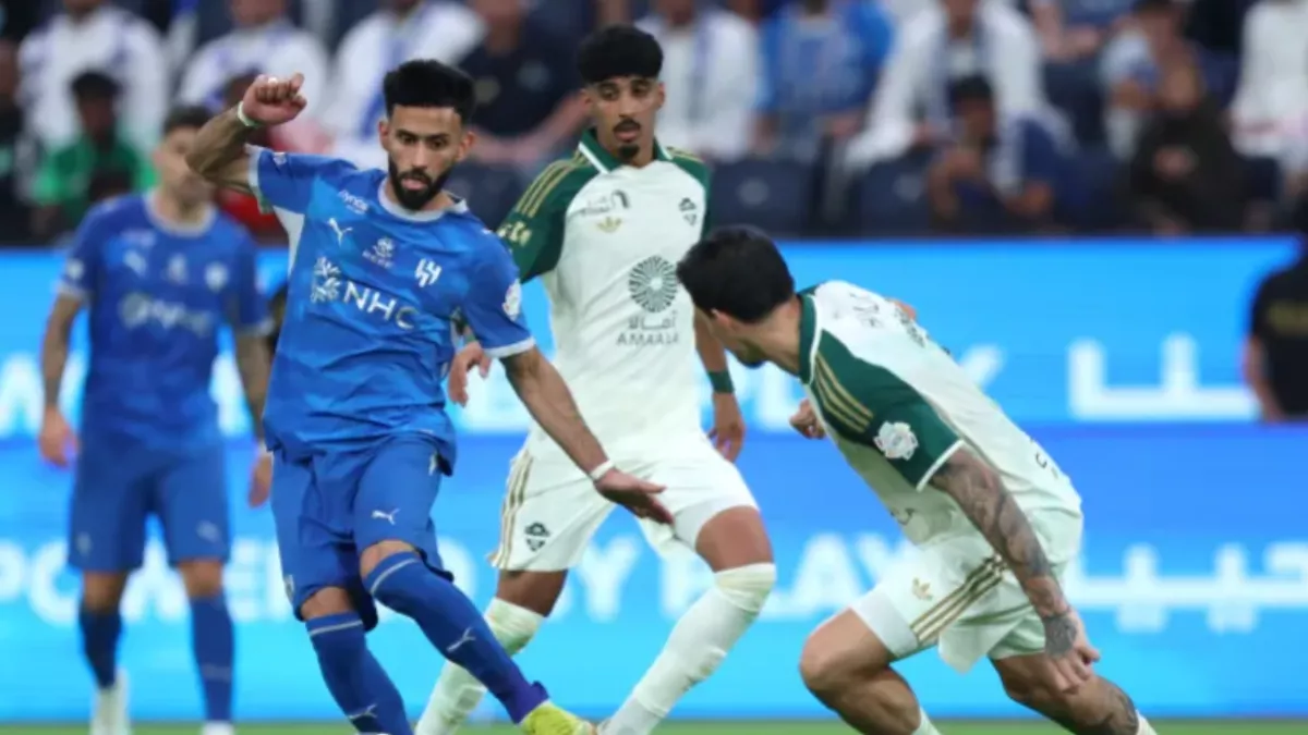 الأهلي يسعى لاستعادة التوازن أمام الرياض بعد خسارته أمام الهلال في دوري روشن ,موعد المباراة والقنوات الناقلة